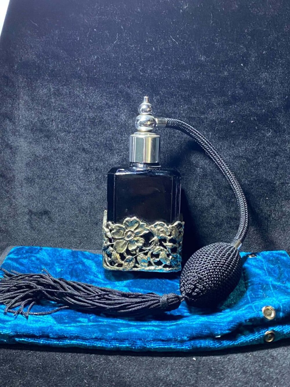 Vintage Irice I.W. Rice Black Glass Perfume Bottle Atomizer Silver Floral Cage